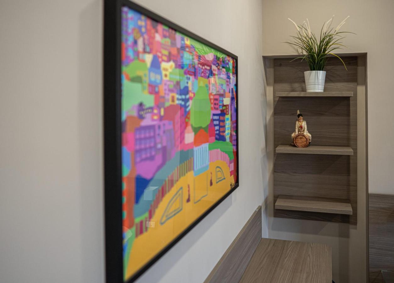 Famalu Apartments Neapol Zewnętrze zdjęcie