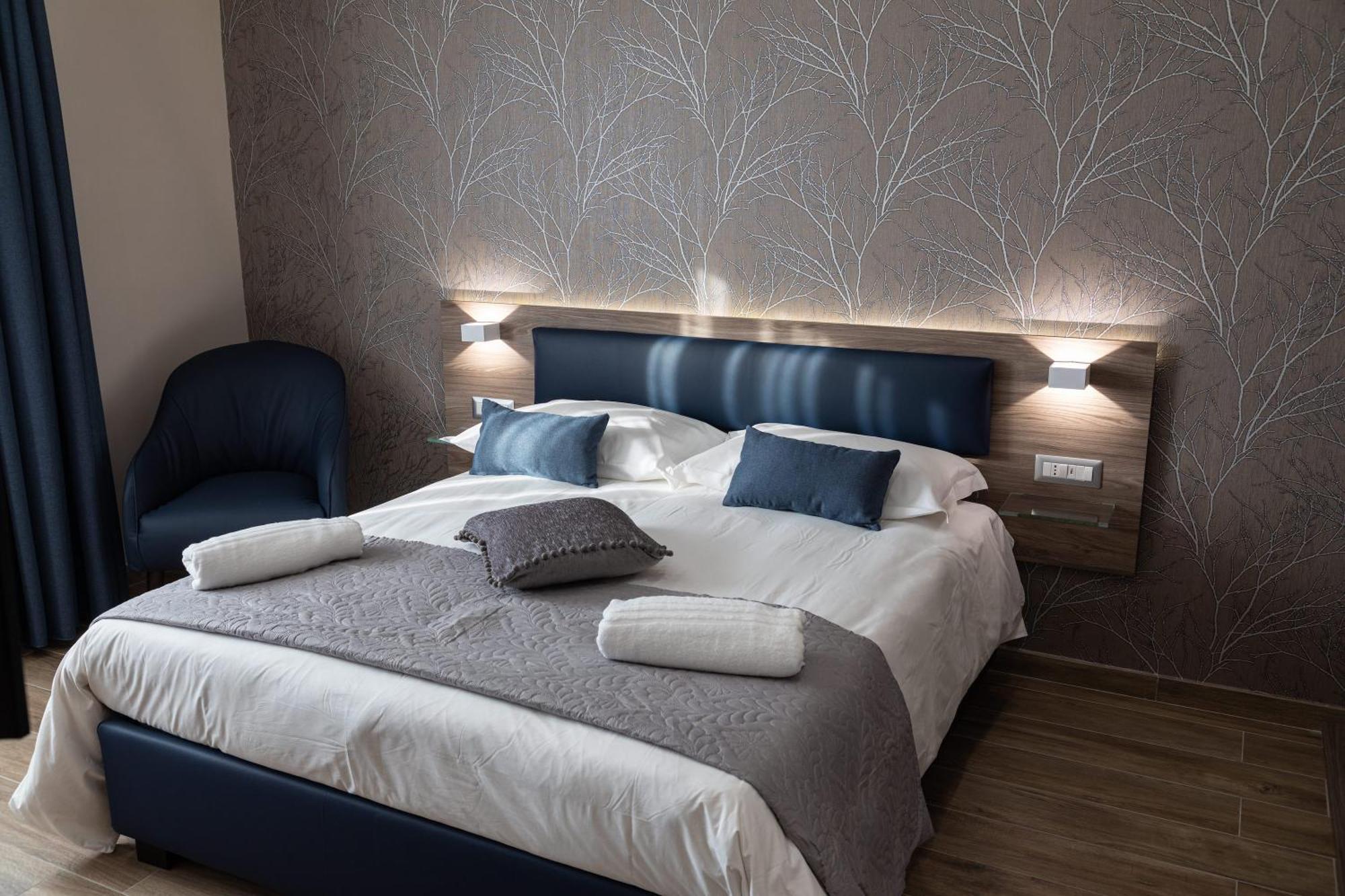 Famalu Apartments Neapol Zewnętrze zdjęcie